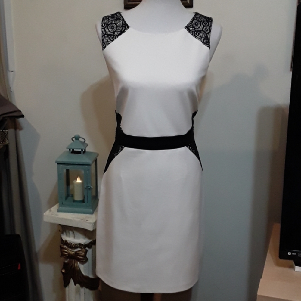 Beautiful Scarlett Nite Dress